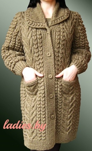 Вязаное женское бежевое пальто