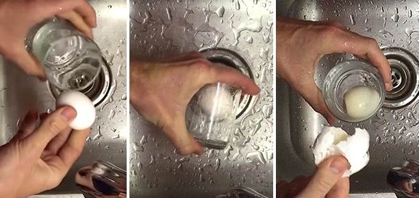 Способ очистки яйца в стакане с водой