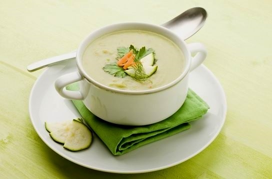 Летний суп из кабачка с помидором (рецепт-1)