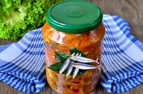 Домашняя килька в томате с овощами (рецепт-1)
