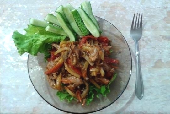Тёплый салат с баклажанами и курицей (рецепт-4)