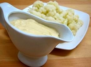 Сметанный соус с цветной капустой и грибами (рецепт-11)