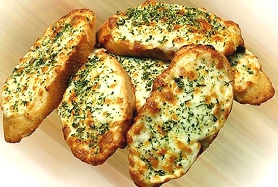 Бутерброды с чесноком и сыром в духовке (рецепт-2)