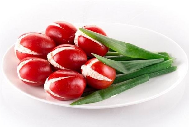 Салат-закуска "Красные тюльпаны" (рецепт-1)