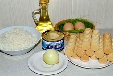 Вафельные трубочки с сардинами и рисом (рецепт-2)